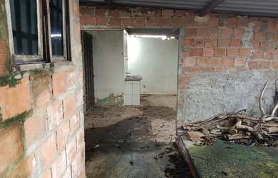 Imagem 2: Ponto comercial com duas casas