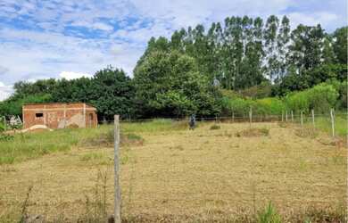 Imagem: O terreno possui 580m² de Área e está localizado em Paranoá