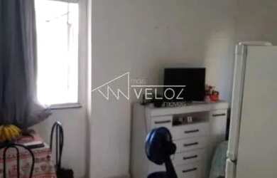 Imagem: O depósito possui 18m² de Área e está localizado em Centro