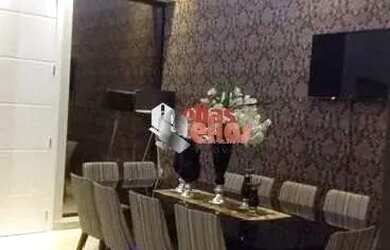 Imagem: A casa possui 2 Dormitórios, 2 Banheiros, 2 Vagas na garagem