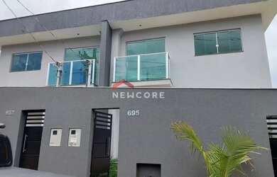 Imagem: A casa possui 3 Dormitórios, 2 Banheiros, 2 Vagas na garagem