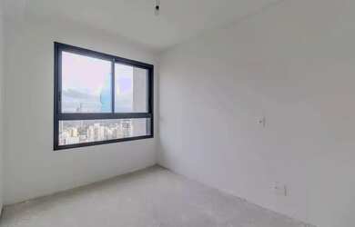 Imagem: O apartamento possui 1 Dormitório, 1 Banheiro, 1 Vaga na garagem