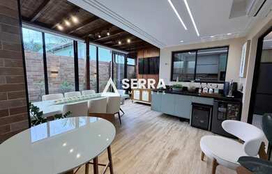 Imagem: A casa em condomínio possui 3 Dormitórios, 4 Banheiros, 2