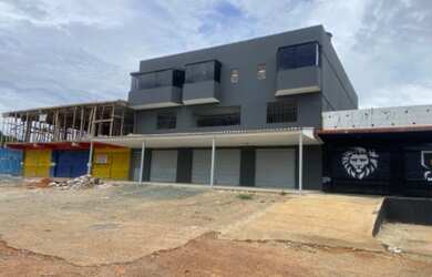 Imagem: O depósito possui 900m² de Área e está localizado em Samambaia