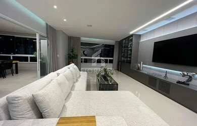 Imagem: O apartamento na cobertura possui 3 Dormitórios, 5 Banheiros