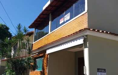 Imagem: A casa possui 3 Dormitórios, 2 Banheiros, 130m² de Área e