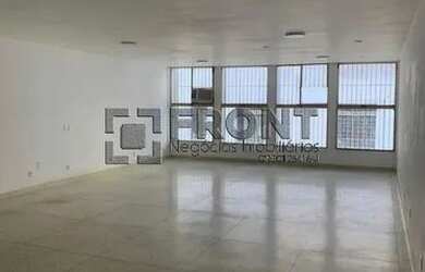 Imagem: O depósito possui 102m² de Área e está localizado em Centro