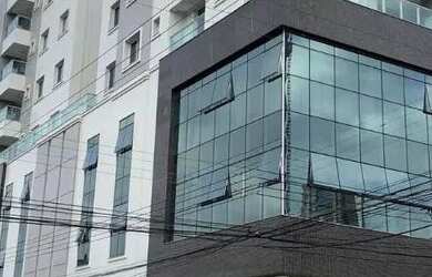 Imagem: O apartamento possui 2 Dormitórios, 3 Banheiros, 2 Vagas na