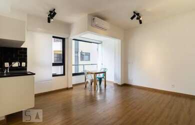 Imagem: O studio possui 1 Dormitório, 1 Banheiro, 1 Vaga na garagem