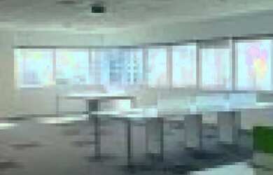 Imagem: O depósito possui 5 Vagas na garagem e 246m² de Área e está