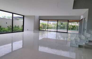 Imagem: A casa em condomínio possui 3 Dormitórios, 4 Banheiros, 4