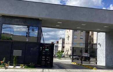 Imagem: A casa possui 2 Dormitórios, 1 Banheiro, 1 Vaga na garagem