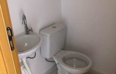 Imagem: O depósito possui 1 Vaga na garagem, 37m² de Área e está