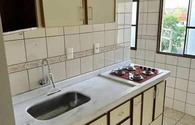 Imagem: O apartamento possui 2 Dormitórios, 1 Banheiro, 1 Vaga na garagem