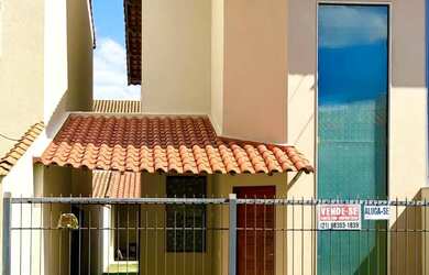 Imagem: A casa possui 2 Dormitórios, 3 Banheiros, 1 Vaga na garagem