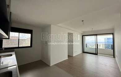 Imagem: O apartamento possui 1 Dormitório, 1 Banheiro, 2 Vagas na garagem