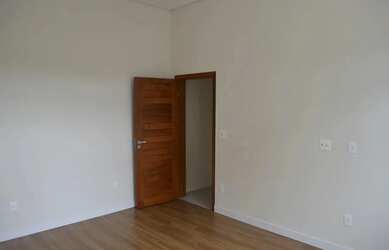 Imagem 6: Casa de condomínio para venda tem 372 metros quadrados com 4 quartos