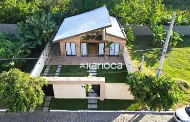 Imagem: A casa em condomínio possui 3 Dormitórios, 1 Banheiro, 2 Vagas