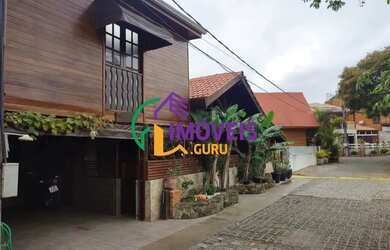 Imagem: A casa em condomínio à venda possui 4 Dormitórios, 2 Banheiros