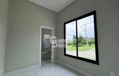 Imagem 7: Casa de Alto Padrão com 4 Suítes no Condomínio Portal do Paraíso II...