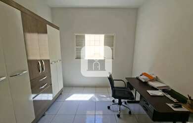 Imagem 11: Casa para locação no bairro Alto Umuarama