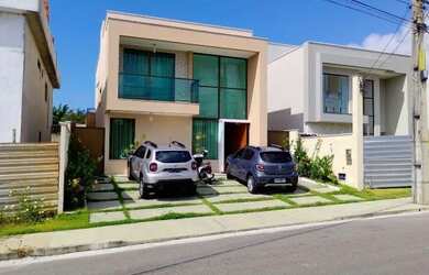 Imagem: A casa em condomínio e possui 4 Dormitórios, Suítes, 5 Banheiros