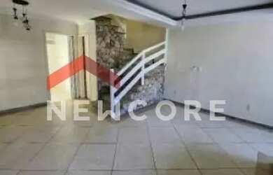 Imagem: A casa em condomínio possui 3 Dormitórios, 3 Banheiros, 2