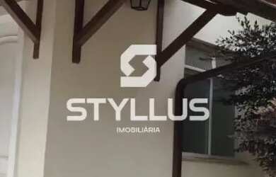 Imagem: A casa possui 2 Dormitórios, 3 Banheiros, 1 Vaga na garagem