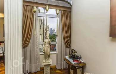 Imagem: O apartamento possui 3 Dormitórios, 2 Banheiros, 1 Vaga na