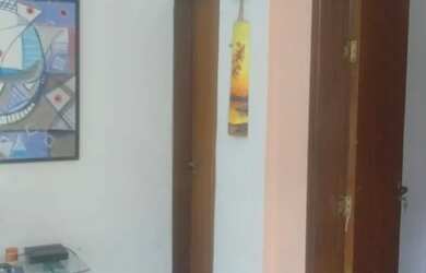 Imagem: O quarto possui Imóvel mobiliado e está localizado em Nazaré