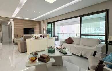 Imagem: O apartamento possui 3 Dormitórios, 5 Banheiros, 3 Vagas na