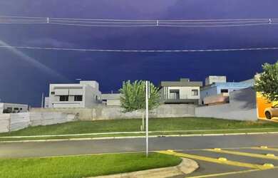 Imagem: O terreno possui 323m² de Área e está localizado em Aparecida