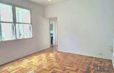 Imagem: O apartamento possui 2 Dormitórios, 1 Banheiro, 57m² de Área