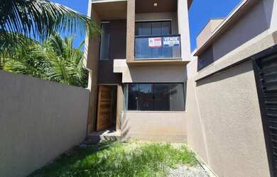 Imagem: A casa possui 2 Dormitórios, 1 Banheiro, 1 Vaga na garagem