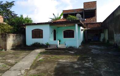 Imagem: A casa possui 2 Dormitórios, 1 Banheiro, 5 Vagas na garagem