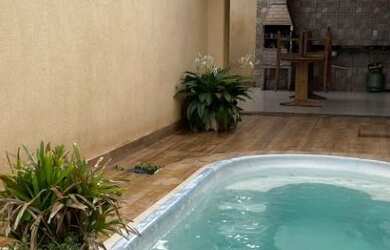 Imagem: A casa possui 2 Dormitórios, 2 Banheiros, 100m² de Área e