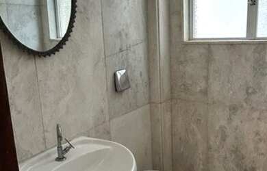 Imagem: O apartamento possui 4 Dormitórios, 3 Banheiros, 2 Vagas na