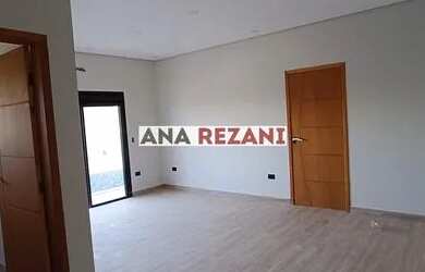 Imagem: A casa em condomínio possui 3 Dormitórios, 3 Banheiros, 2