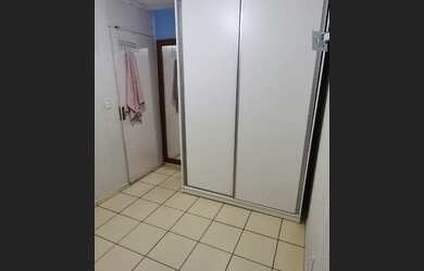 Imagem 3: ALUGA-SE. 1 Banheiroe2 Dormitórios