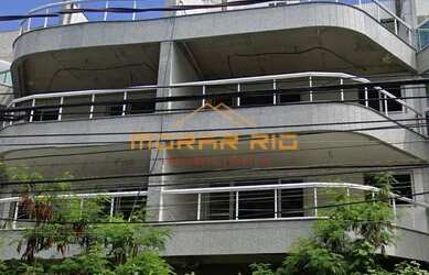 Imagem: O apartamento possui 4 Dormitórios, 5 Banheiros, 4 Vagas na