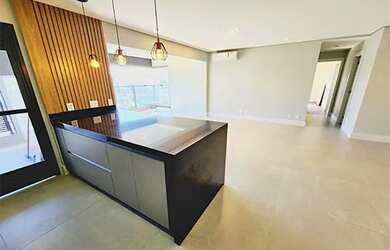 Imagem 4: CHARME E BOM GOSTO - ANDAR ALTO LINDA VISTA - METRÔ SUMARÉ