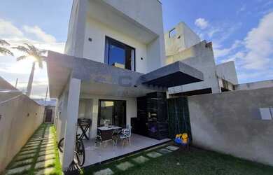 Imagem: A casa em condomínio possui 3 Dormitórios, 2 Banheiros, 2