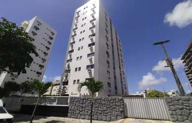 Imagem: O apartamento possui 3 Dormitórios, 1 Banheiro, 1 Vaga na garagem