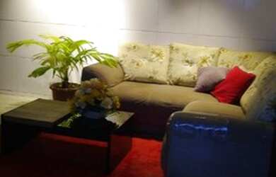 Imagem 4: Aluguel de casa. Guarda roupa, 1 Banheiroe2 Dormitórios