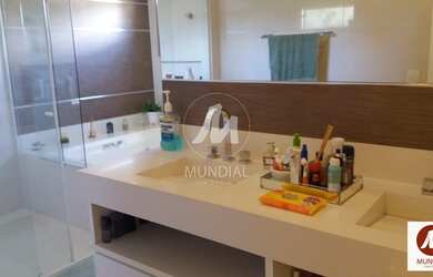 Imagem: A casa em condomínio possui 4 Dormitórios, 5 Banheiros, 4