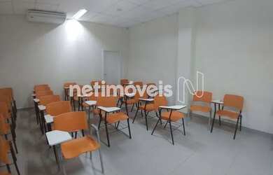 Imagem: O depósito possui 241m² de Área e está localizado em Centro