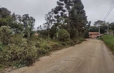 Imagem: O terreno possui 250m² de Área e está localizado em Santo