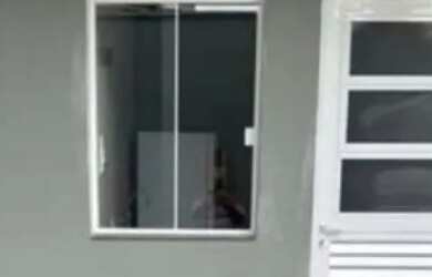 Imagem: A casa em condomínio possui 1 Dormitório, 1 Banheiro, 20m²
