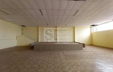 Imagem: O depósito possui 597m² de Área e está localizado em Centro