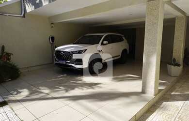 Imagem 2: Casa no Itanhangá 600m² de Terreno e 480m² Construídos Condomínio Fechado com Segurança 24